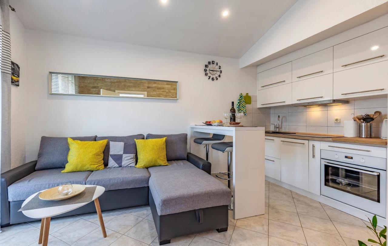 Apartments Denis 2 Медулин Екстериор снимка